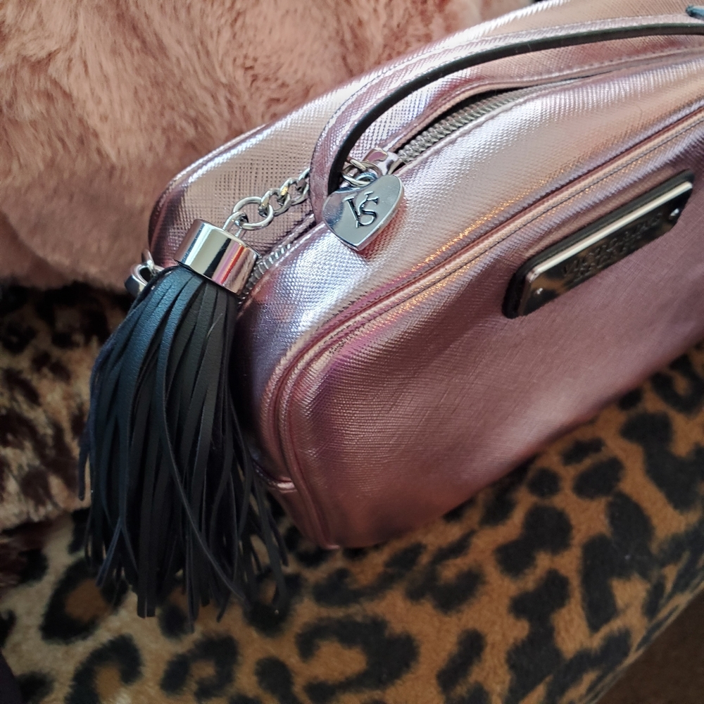 Victoria secret crossbody bag - Picture 2 of 3